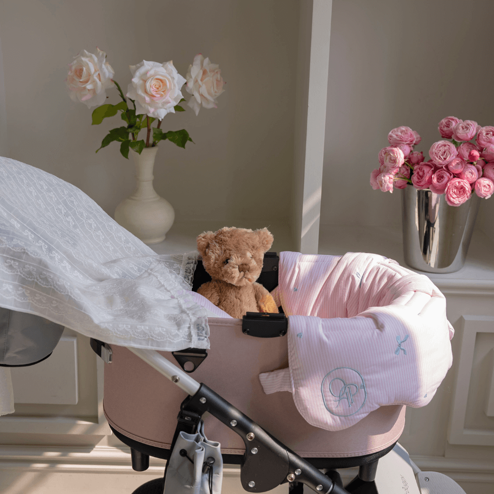 Lace Buggy Blanket (Ribbon / Cracker)