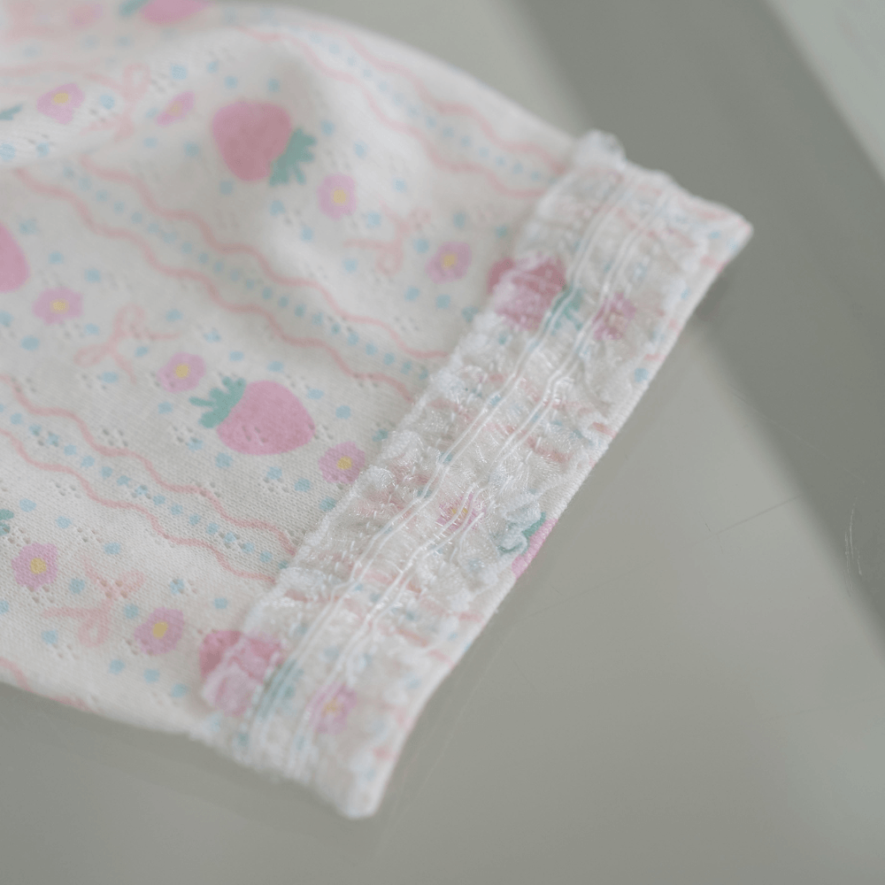 Berry Sweet T-shirt (Strawberry)