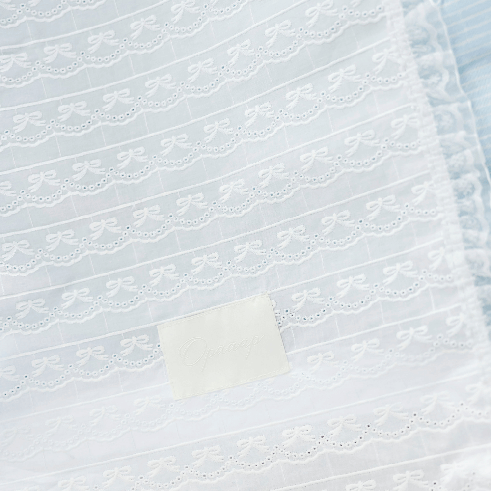 Lace Buggy Blanket (Ribbon / Cracker)