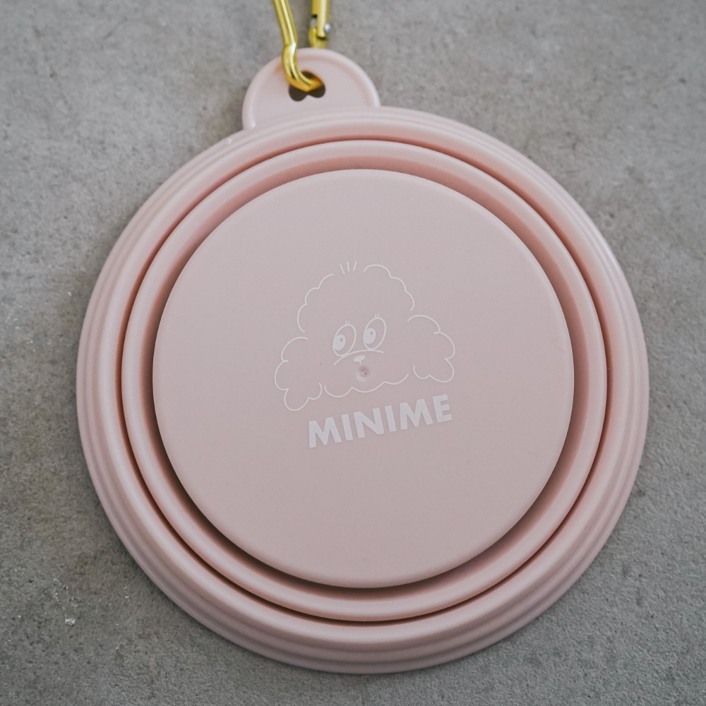 シンプルで高さ調整可能な犬用ウォーターボウル MINIME