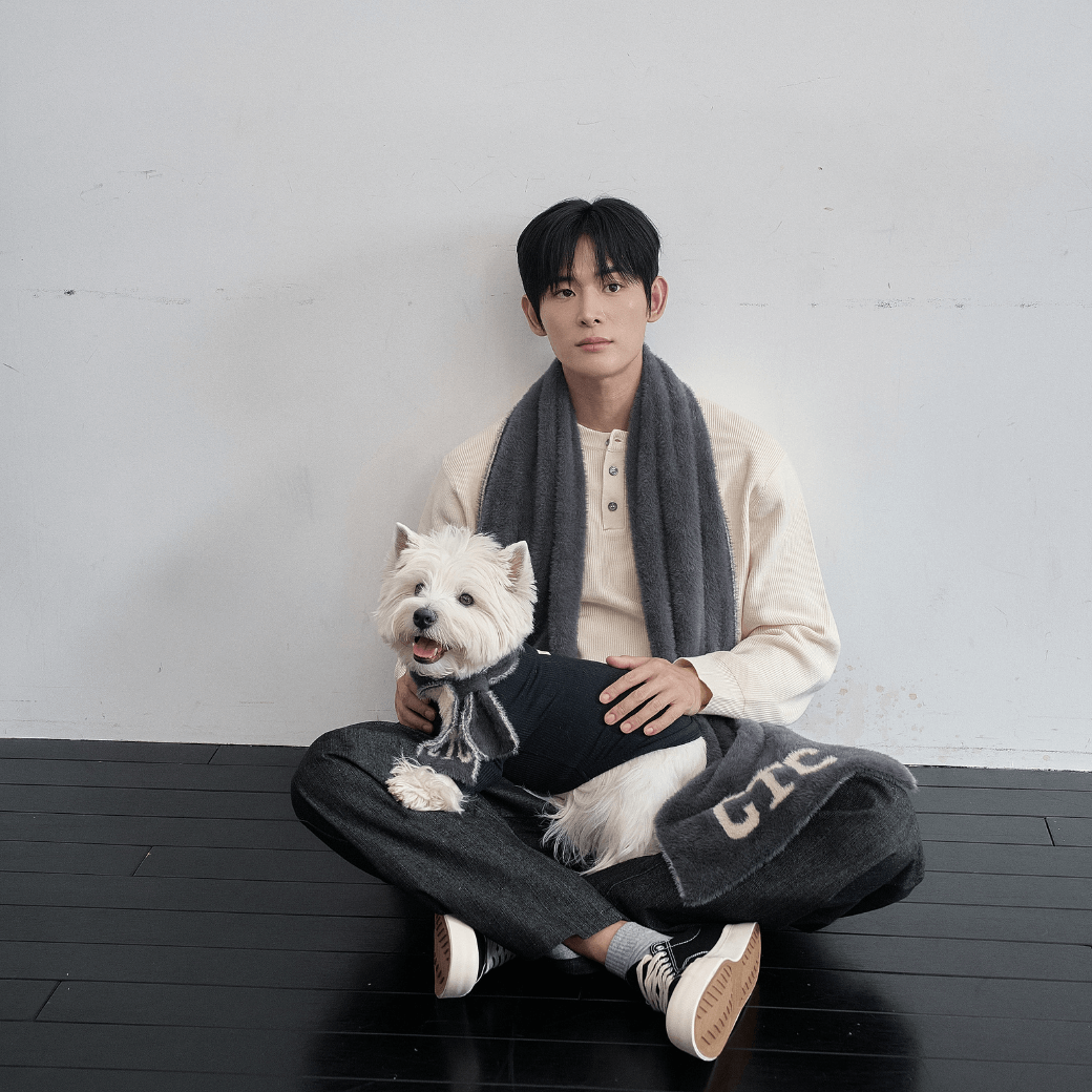 Fuzzy Snuggle Muffler (for dog / for human)