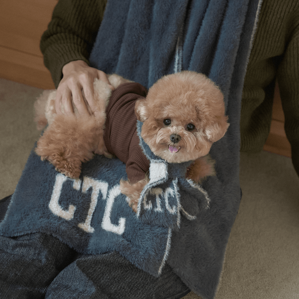 Fuzzy Snuggle Muffler (for dog / for human)