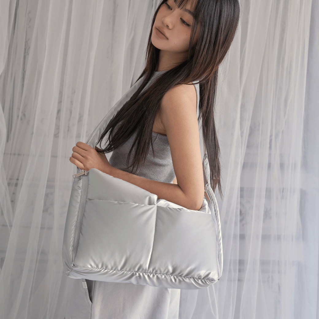 【予約】open bag - glossy silver(APERTY)