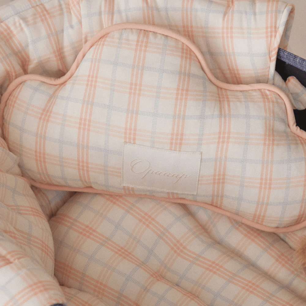【予約】Fluffy Buggy Pillow(Sunkist Orange)