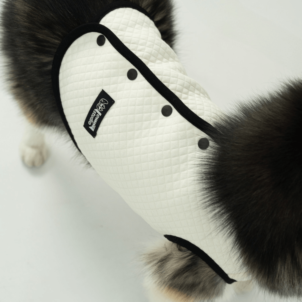 【予約】ORGANIC QUILTED VEST – OWWW x VERVVE edition（ネーム刺繍可）