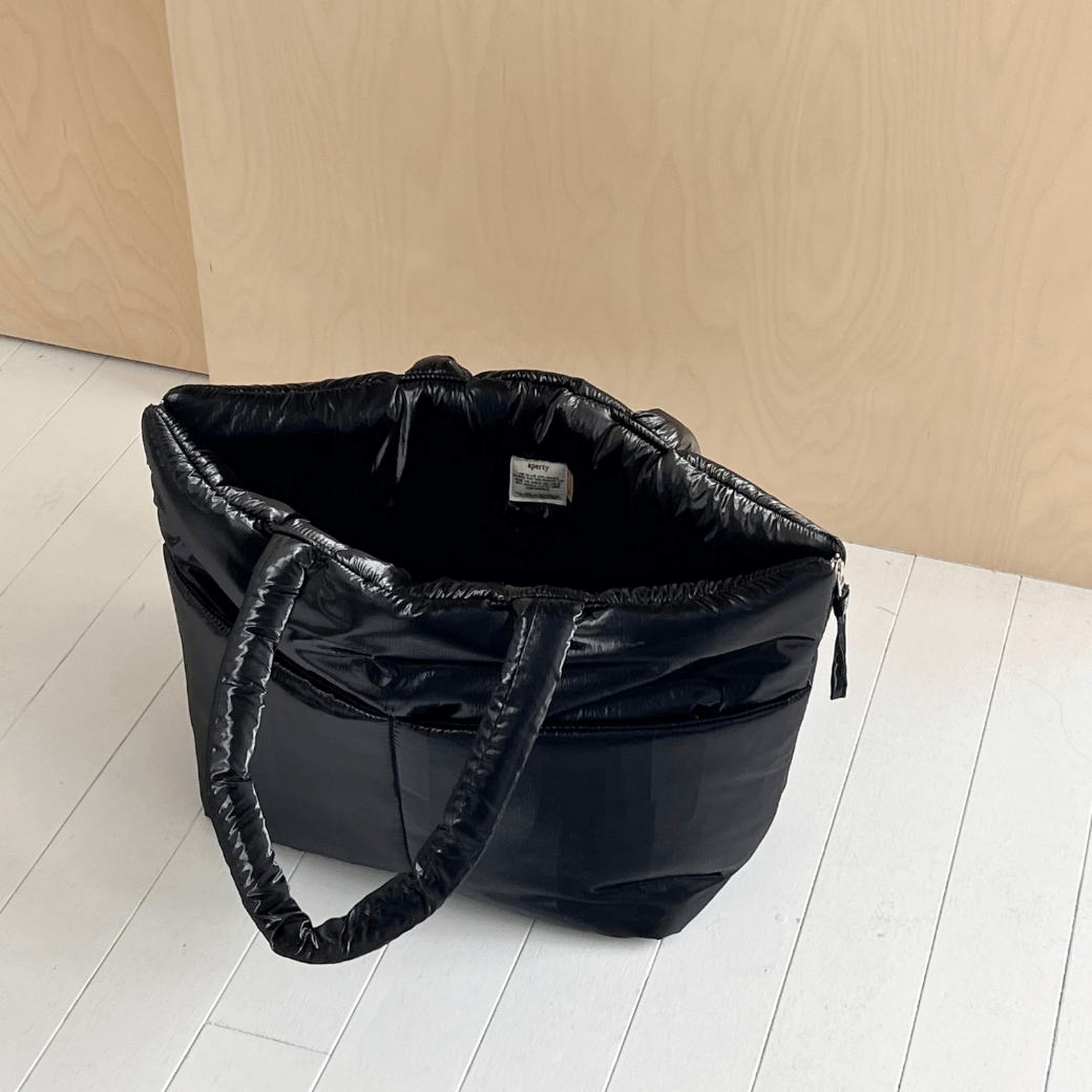 APERTY wide bag – grossy black｜韓国発の犬用キャリーバッグ｜MINIME