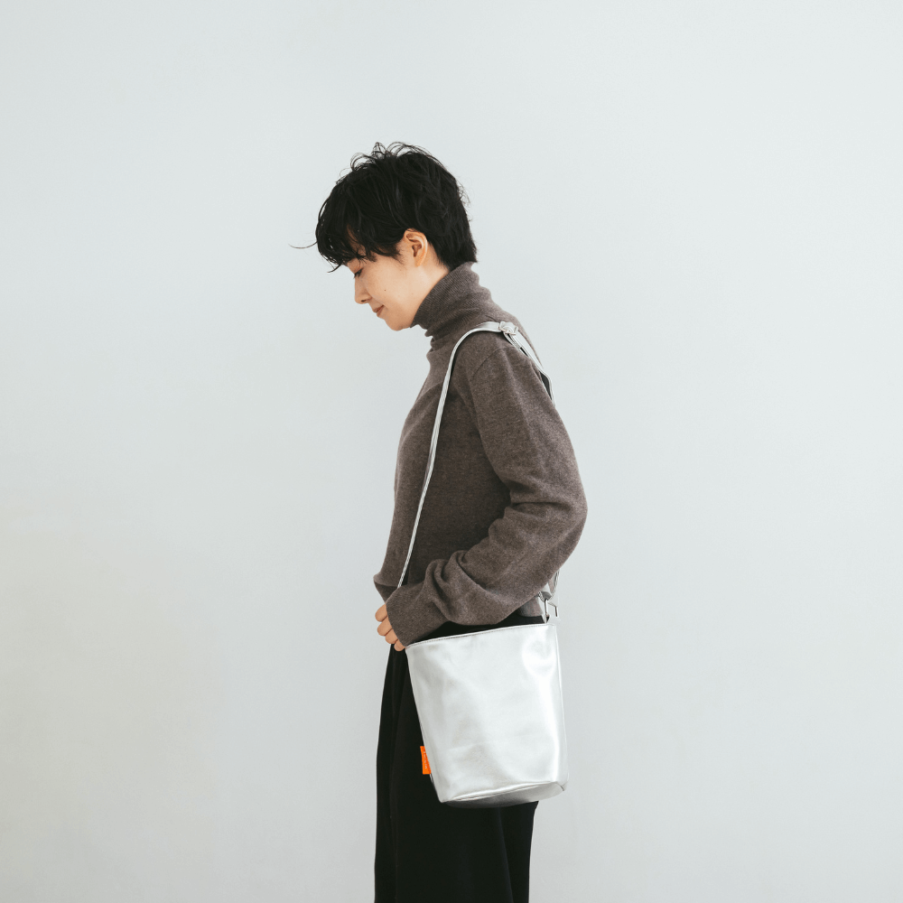 【1/15〜販売開始】Metallic Leather Like Bag（3color）