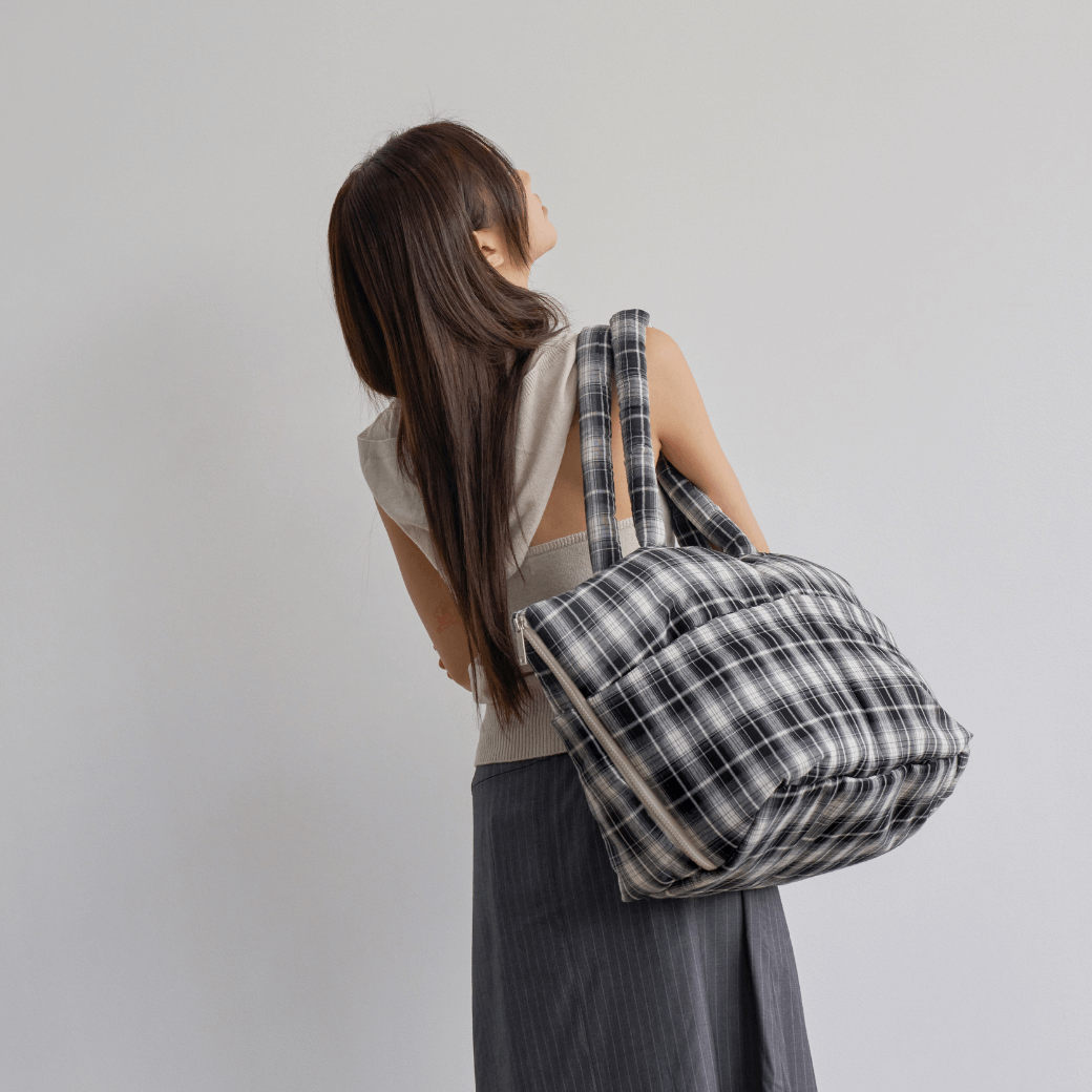 APERTY wide bag tartan black