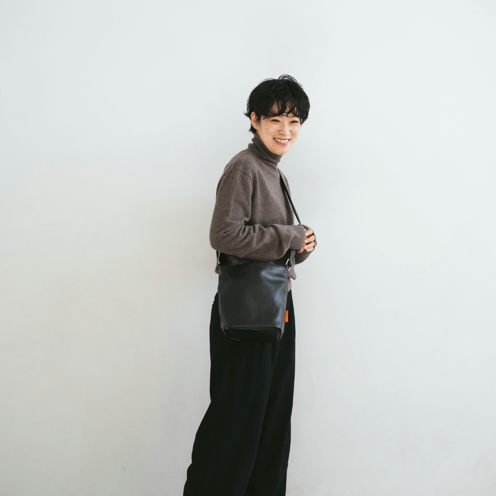 【1/15〜販売開始】Metallic Leather Like Bag（3color）