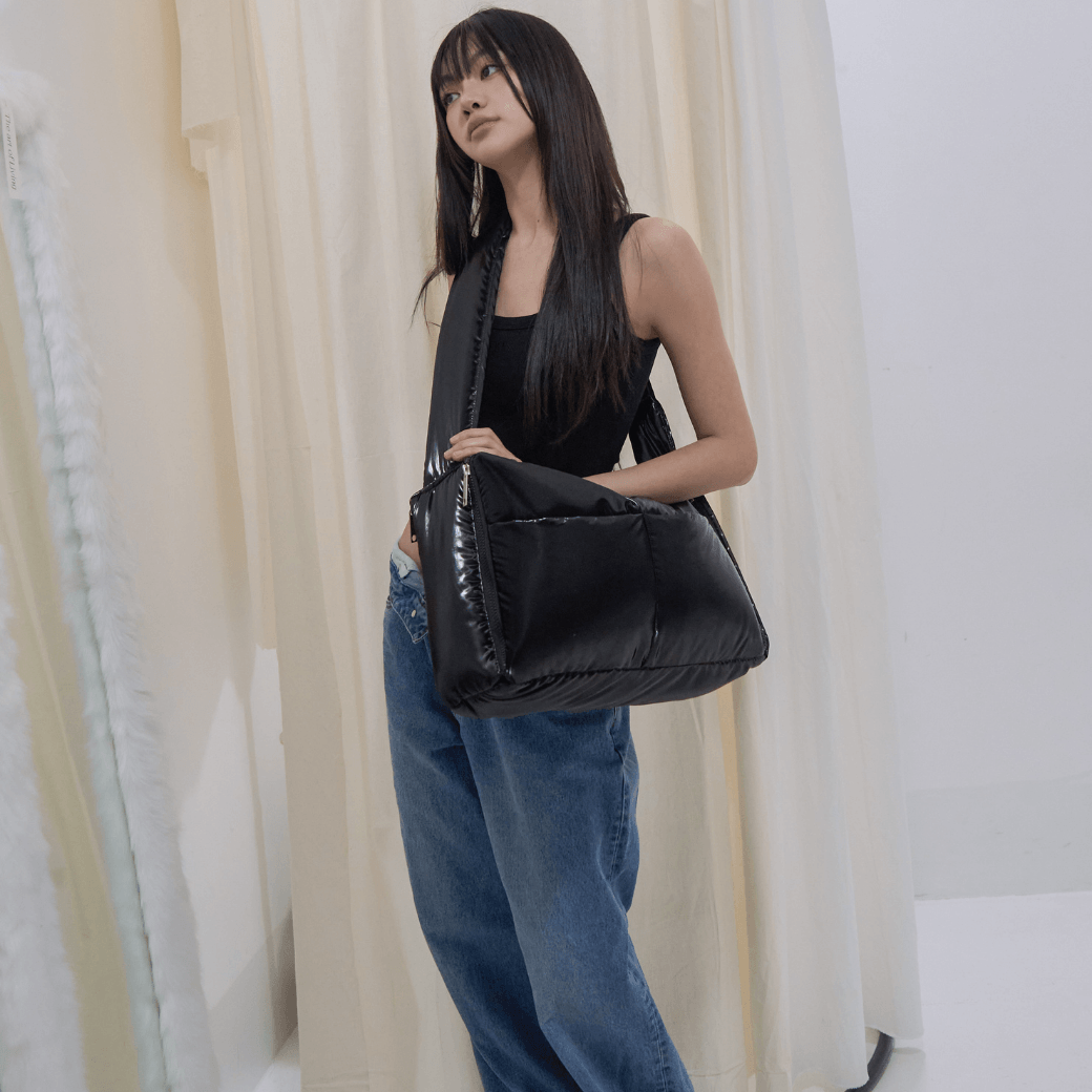 【予約】open bag - glossy black（APERTY）